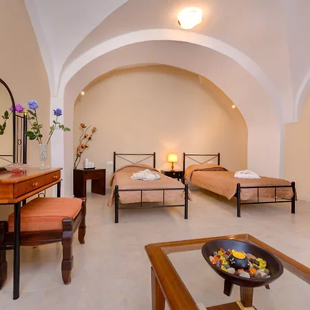 Mantilaria * Fira (Santorini)