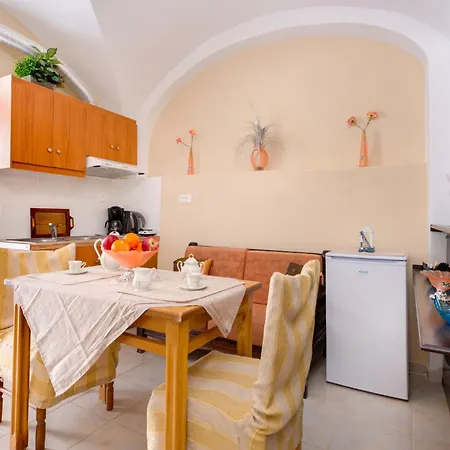 Daire Mantilaria Fira (Santorini)