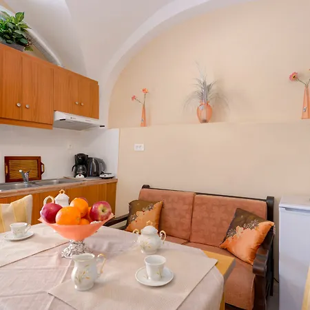 Apartment Mantilaria Fira (Santorini)