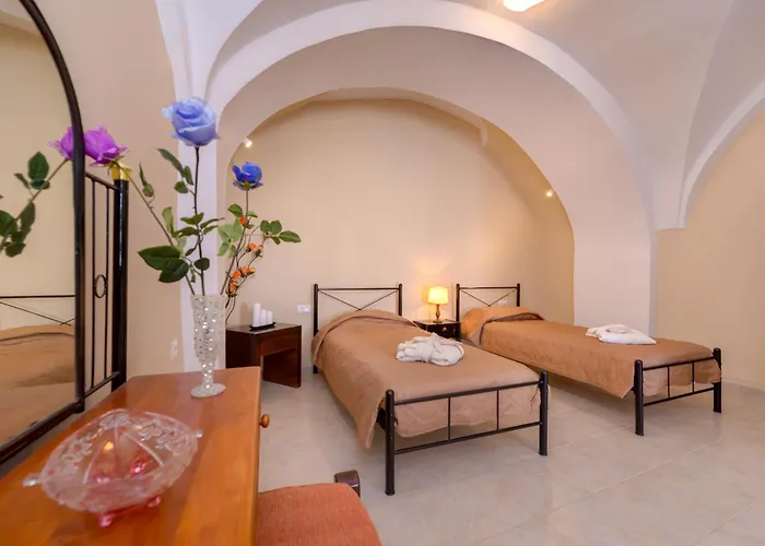 Mantilaria * Fira (Santorini)